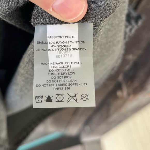 Title Nine Houndstooth Passport Ponte Skirt In Black & Charcoal Gray Sz S - Picture 9 of 12